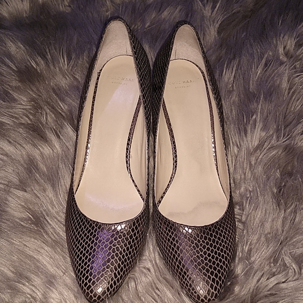 Cole Haan pump